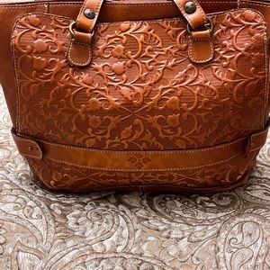 Patricia Nash leather shoulder purse